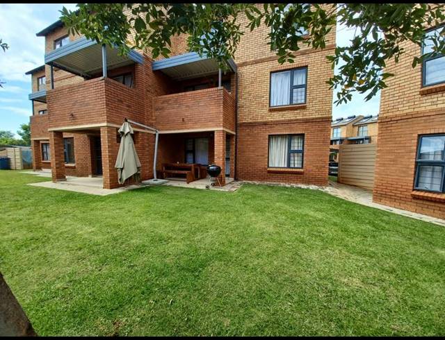 2 BEDROOM APARTMENT FOR SALE IN OLYMPUS AH